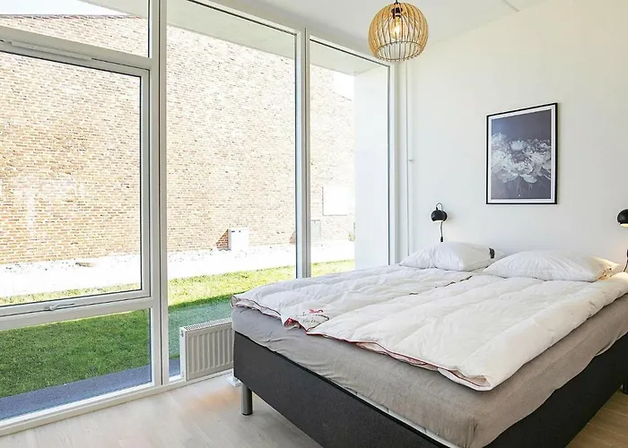 8 Person In Ringkobing-by Traum